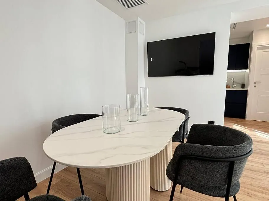 Renovated Near Tuileries And Concorde Apartment