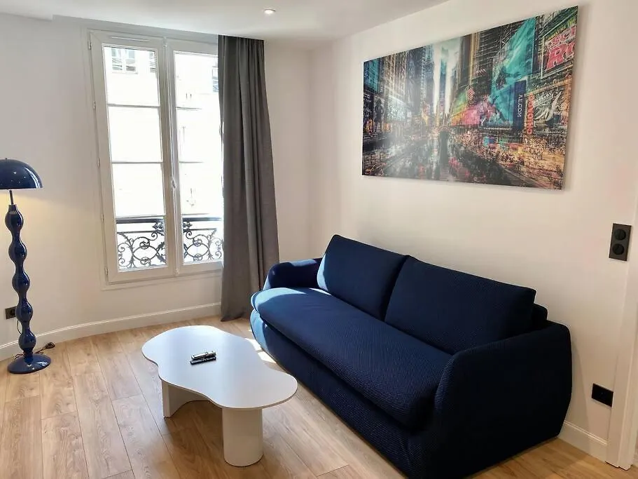 Renovated Near Tuileries And Concorde Apartment *
