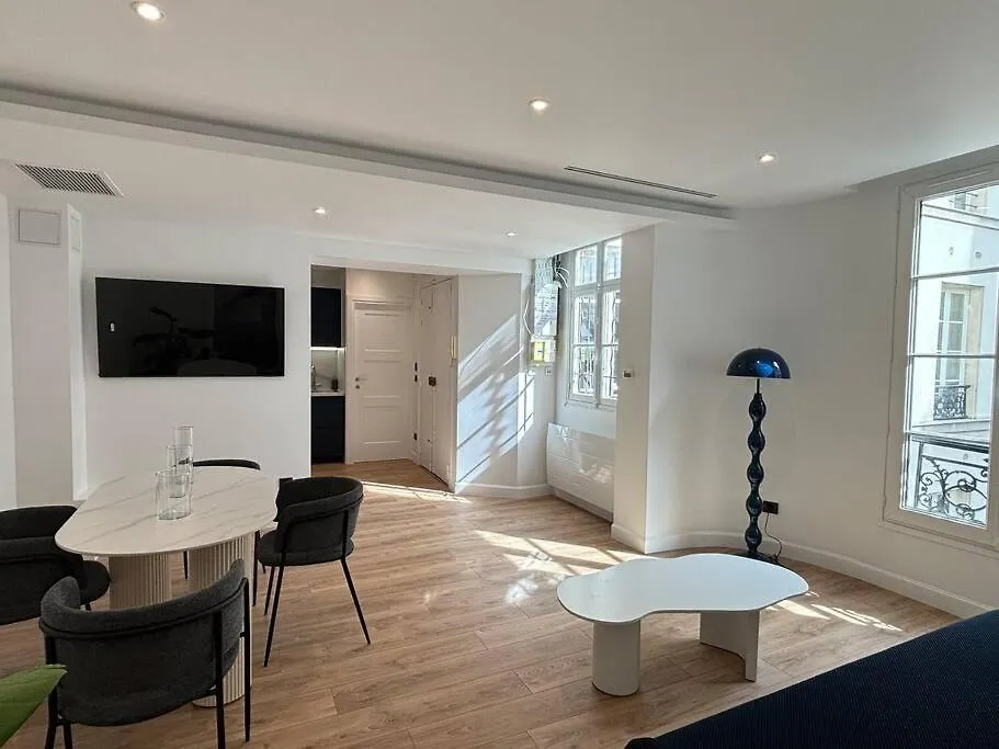Renovated Near Tuileries And Concorde Apartamento